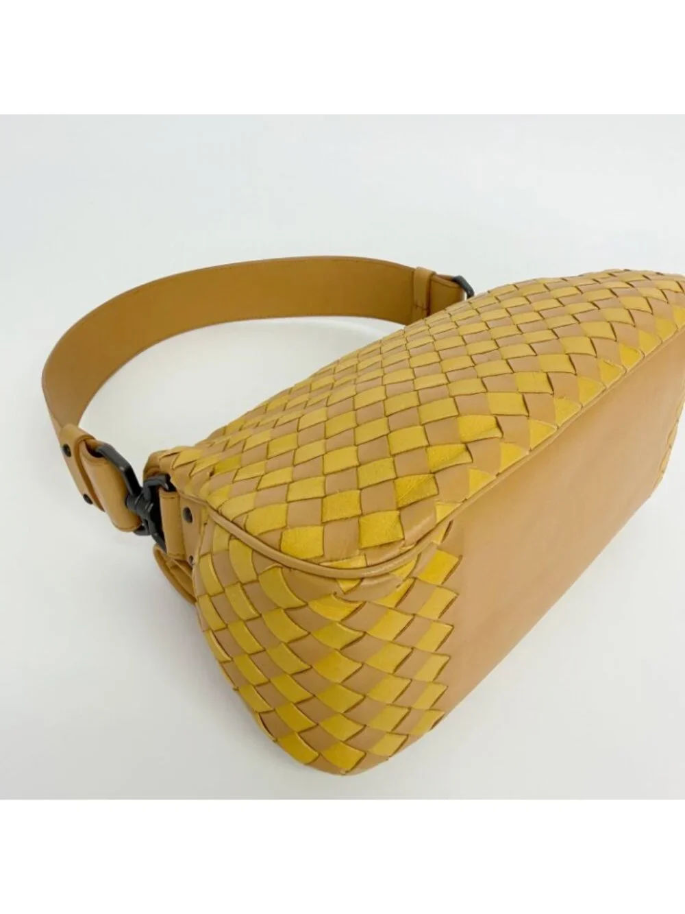 Bottega Veneta Intrecciato Flap Shoulder Bag Leather Yellow Camel Vintage